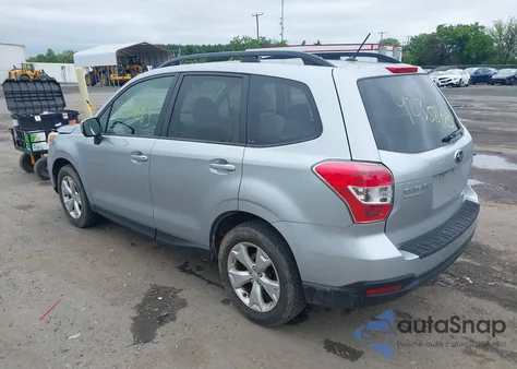 2015 Subaru Forester 2.5I Premium z USA, uszkodzony, nr VIN JF2SJAFCXFH517248